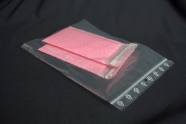 ZIP sáčky 200x250mm 40my se závěsným otvorem