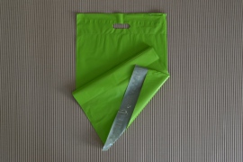 Zelená plastová obálka s uchem 360x630+50mm
